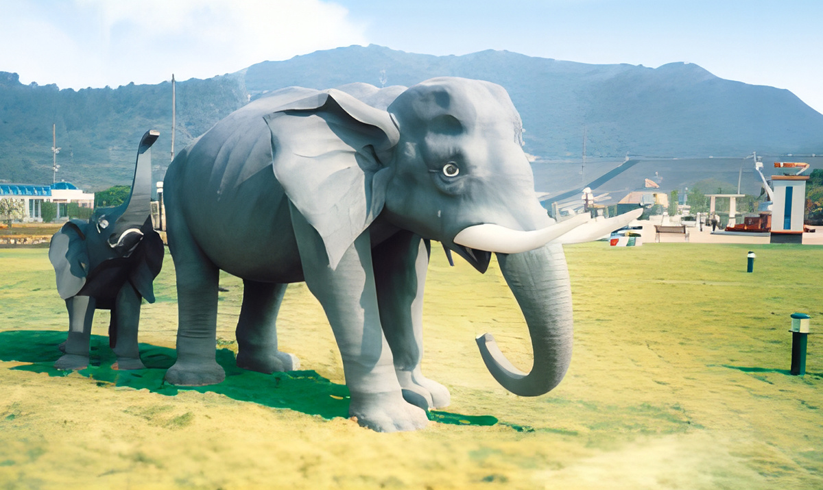 白色澄湖广场丨石雕大象
